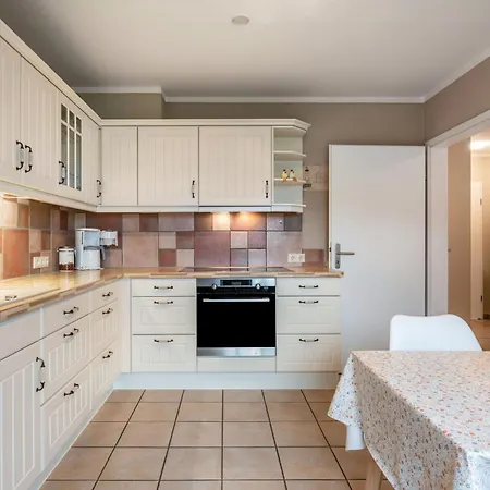 Bi Hinrichsens Διαμέρισμα